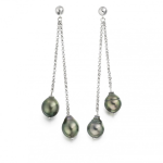 pearl earrings 